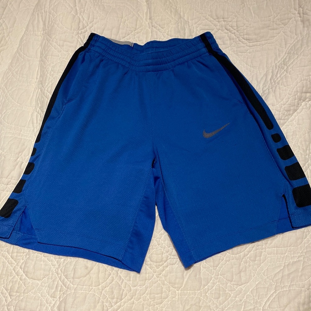 Nike Dri-Fit Boys Youth Shorts Size: L